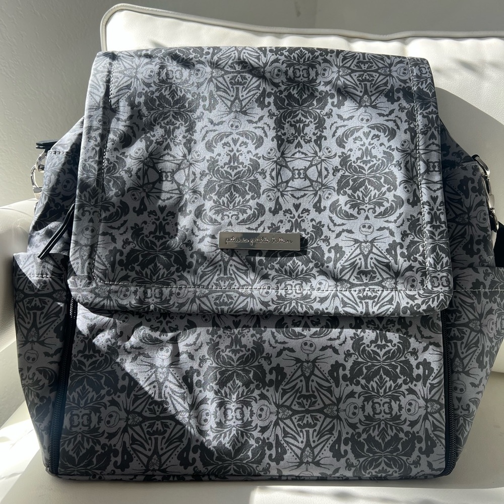 NWOT Disney NBC Petunia Pickle Bottom diaper bag